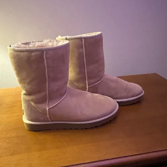UGG Tan Winter Boots with Suede Exterior and Plush Lining - Picture 2 of 7